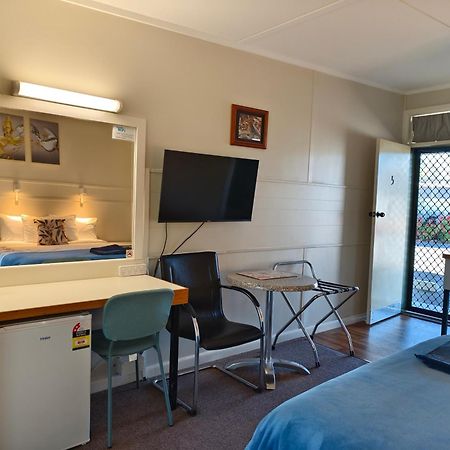 Donald Riverside Motel Extérieur photo