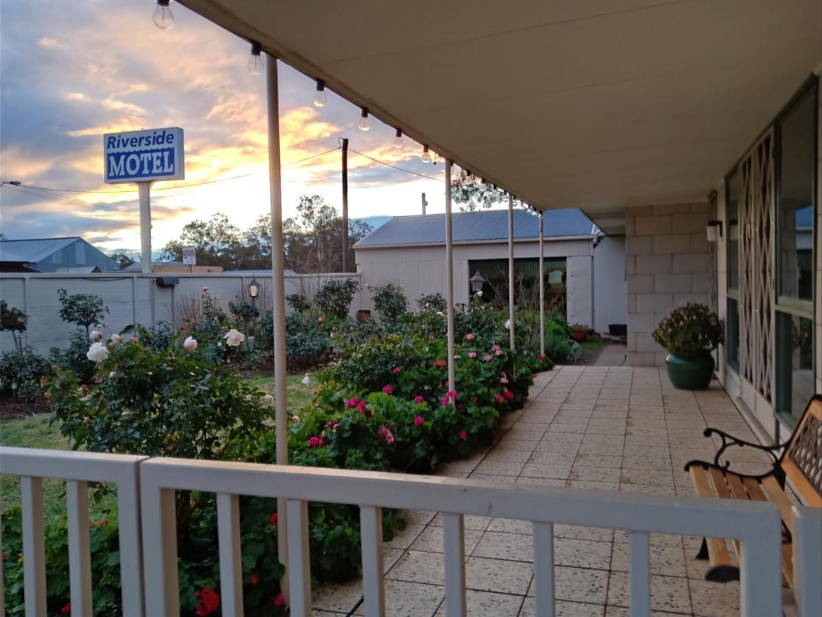 Donald Riverside Motel Extérieur photo