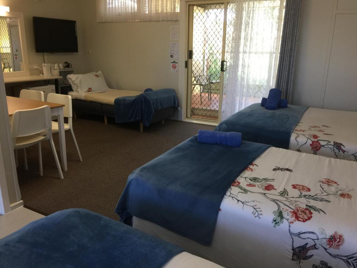 Donald Riverside Motel Extérieur photo