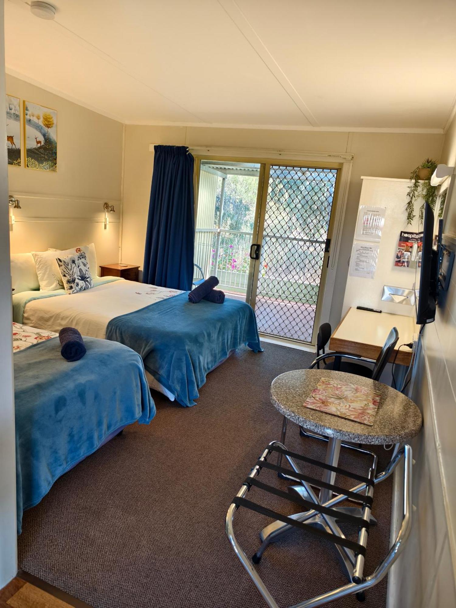 Donald Riverside Motel Extérieur photo