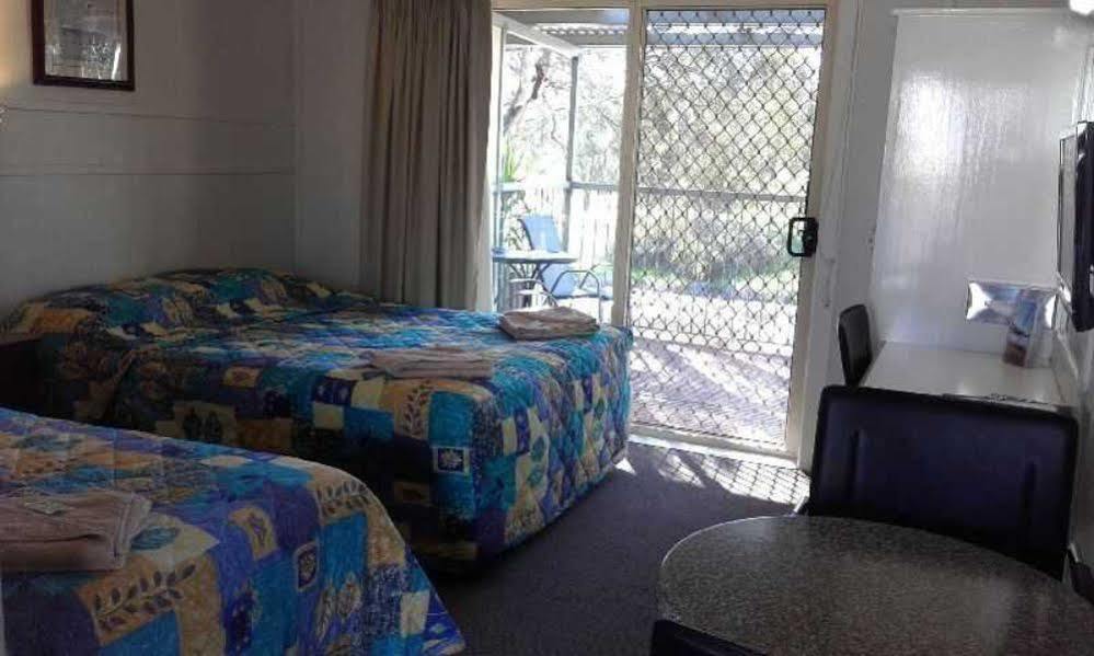 Donald Riverside Motel Extérieur photo